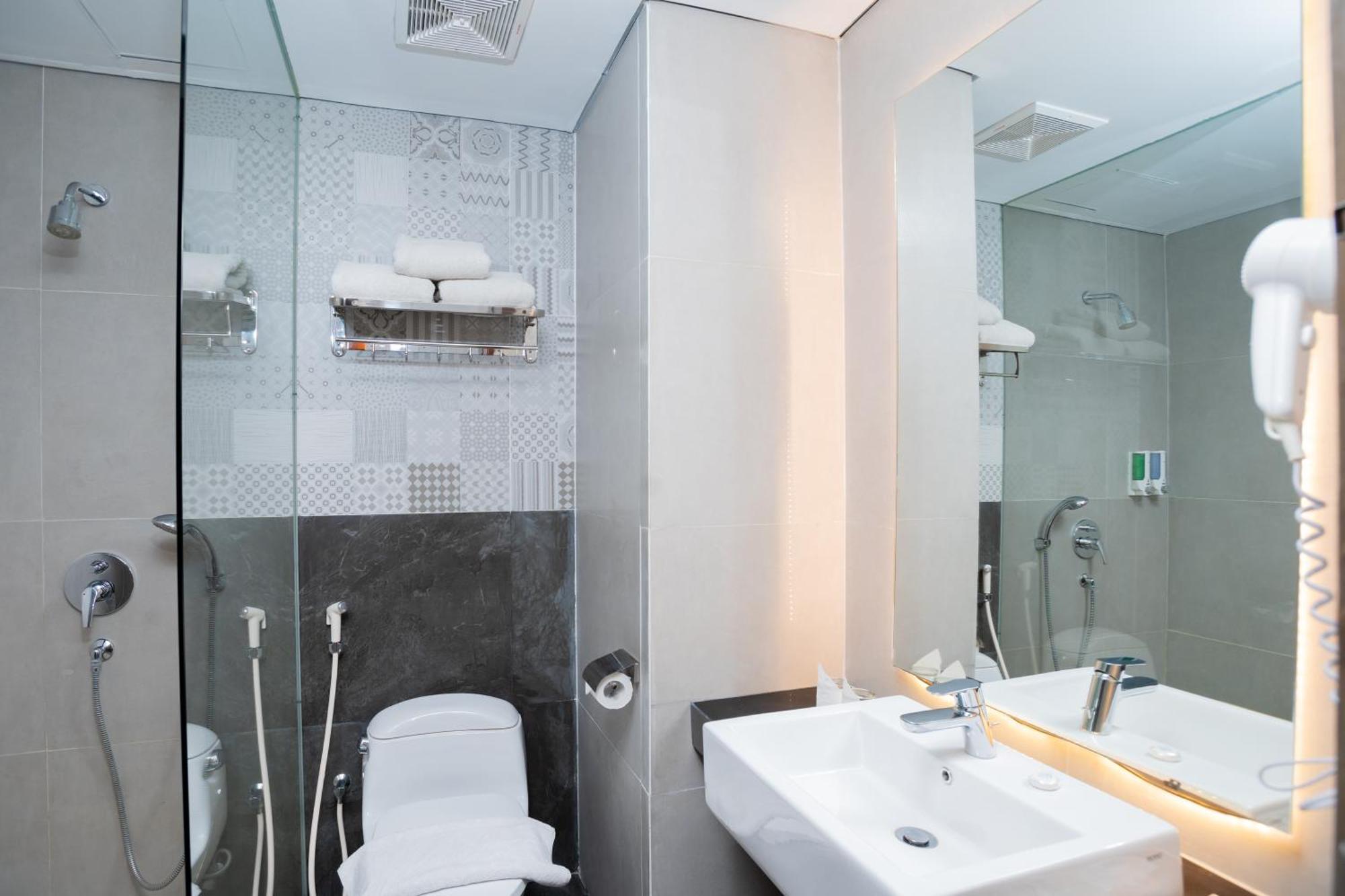 Zasgo Hotel لابوان باجو المظهر الخارجي الصورة