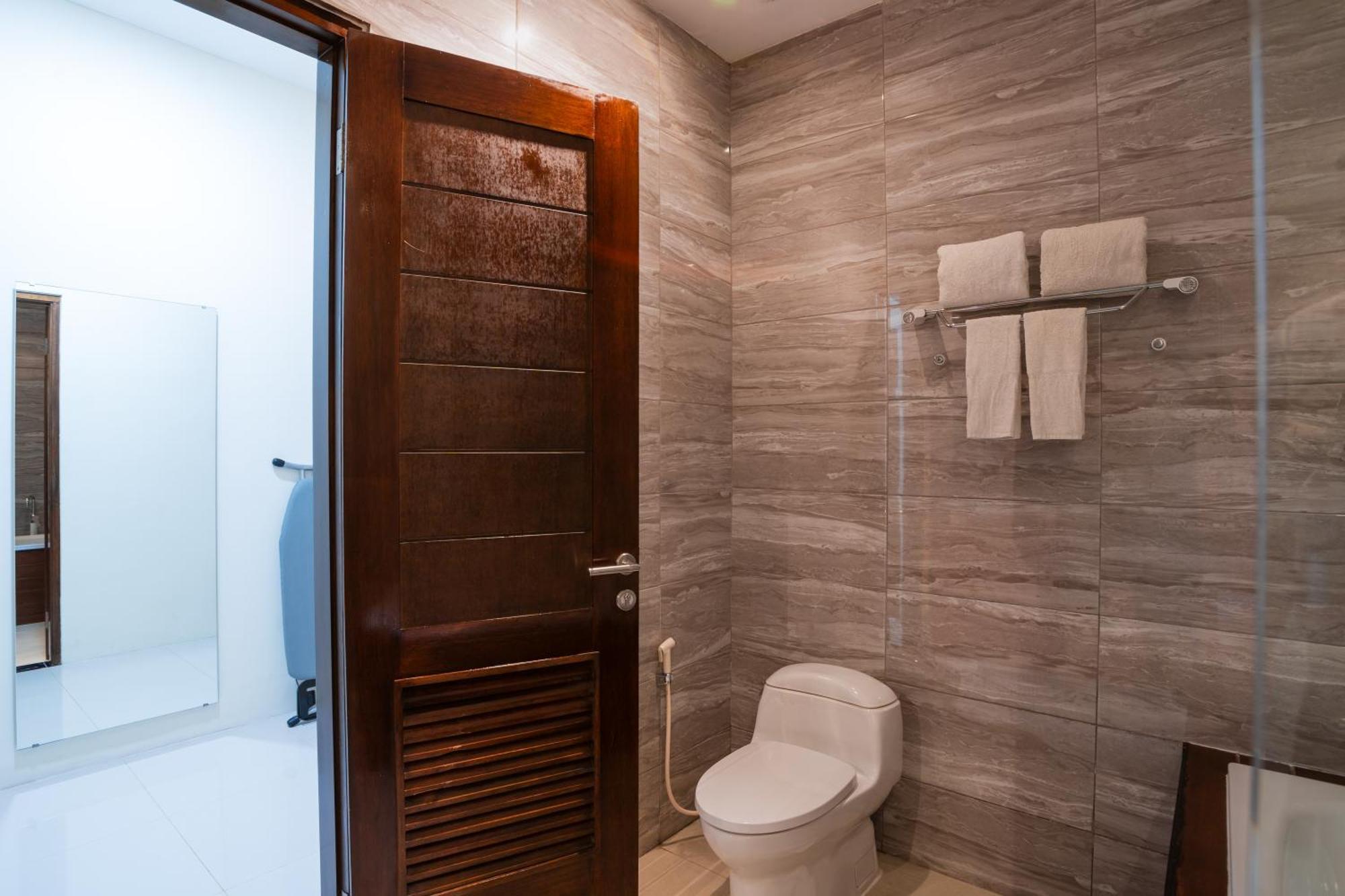 Zasgo Hotel لابوان باجو المظهر الخارجي الصورة