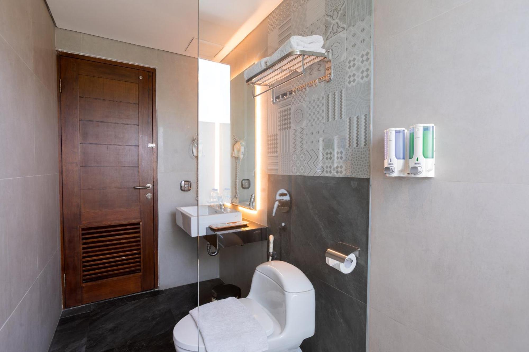 Zasgo Hotel لابوان باجو المظهر الخارجي الصورة