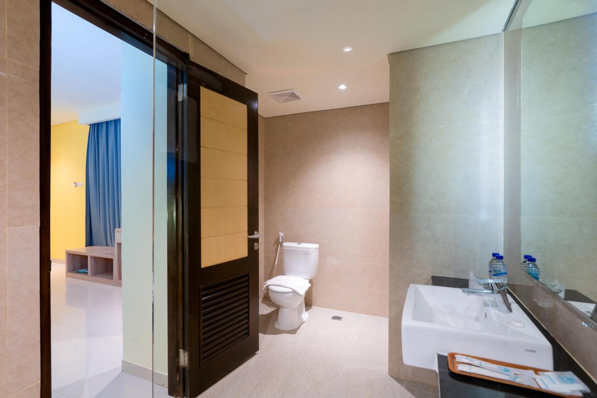 Zasgo Hotel لابوان باجو المظهر الخارجي الصورة